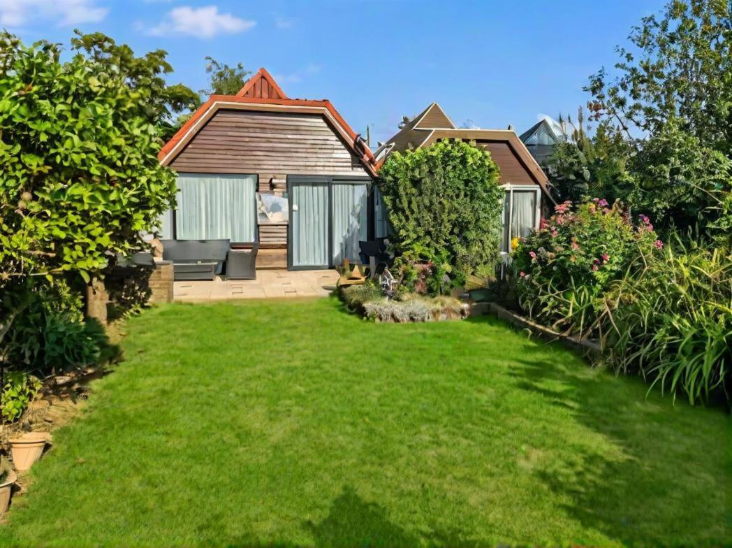 Vakantiehuis Spacious Nature Escape, House For 6 Near Amsterdam & Sea *